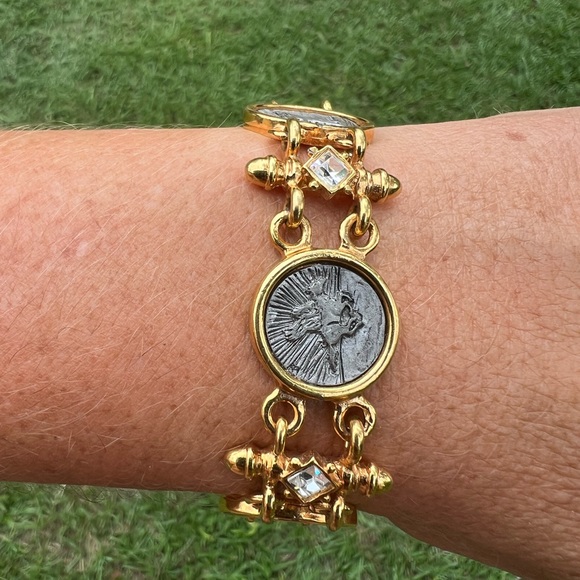 Vintage Premier Designs, Pegasus & Angel Bracelet With Gray Cameos & Crystals - Picture 10 of 16